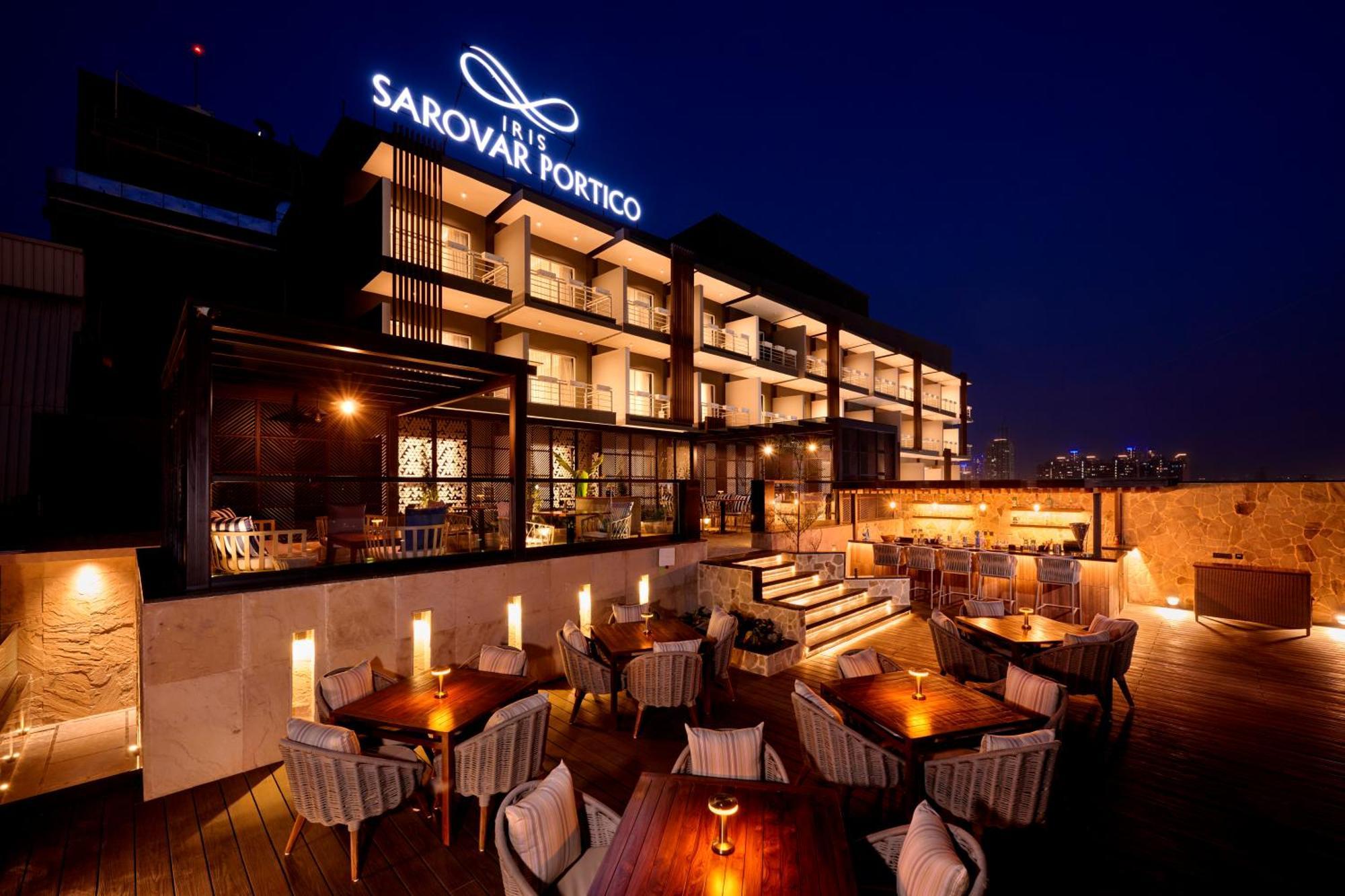 Iris Sarovar Portico คูร์เคาน์ ภายนอก รูปภาพ